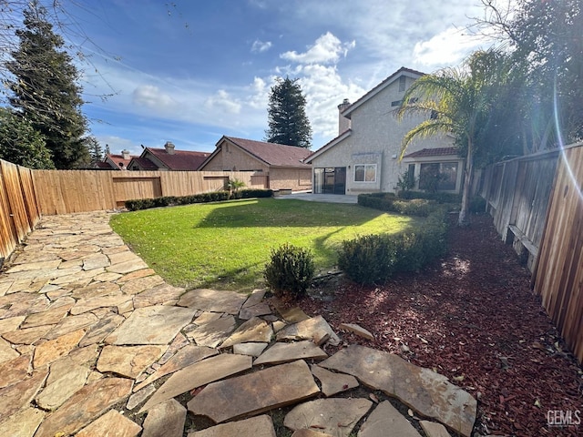 view of yard with a patio