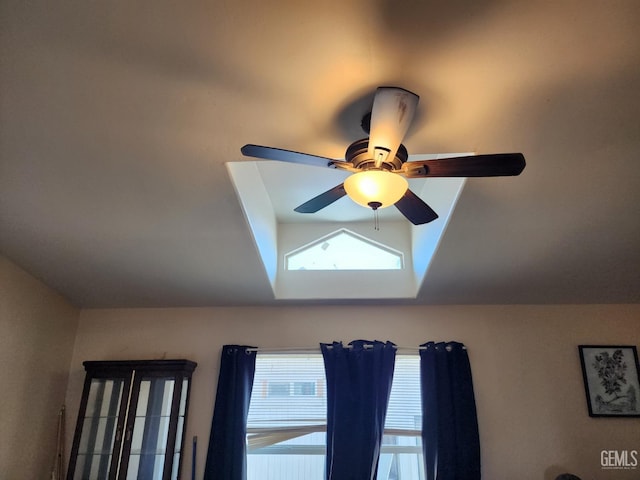 details with ceiling fan