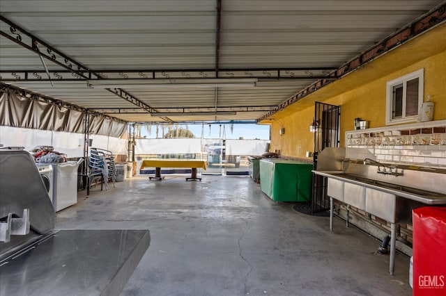 253 E Mckee Rd, Bakersfield, CA 93307 - view of garage