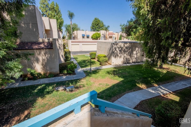 14500 Las Palmas Dr Unit 3, Bakersfield, CA 93306 - view of green lawn