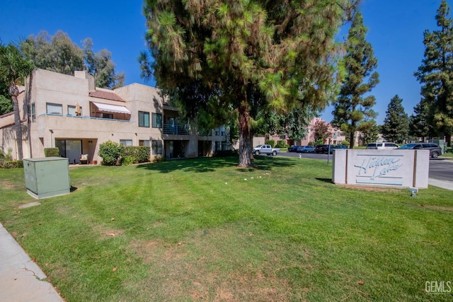 14500 Las Palmas Dr Unit 3, Bakersfield, CA 93306 - view of home's community featuring a yard