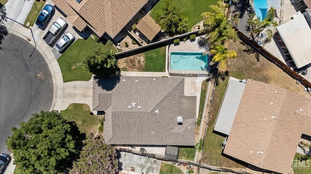 5812 Seasons Valley Ct, Bakersfield, CA 93313 - aerial view of property's location with a pool area