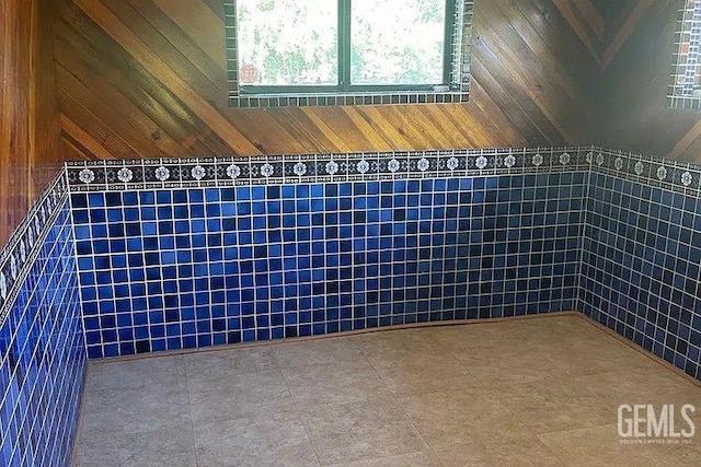 12606 Stradley Ave, Mc Farland, CA 93250 - view of bathroom