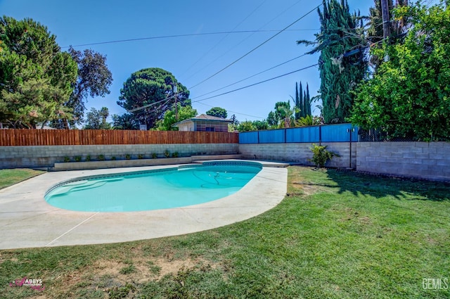 1825 Camino Primavera, Bakersfield, CA 93306 - view of pool featuring a fenced backyard