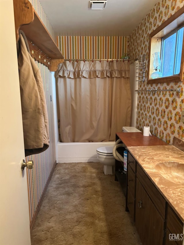 48718 Sugarpine Trl, Posey, CA 93260 - bathroom with wallpapered walls, toilet, vanity, and shower / tub combo with curtain