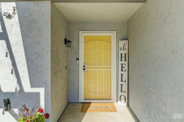 404 Mckinley St, Taft, CA 93268 - entrance to property with stucco siding