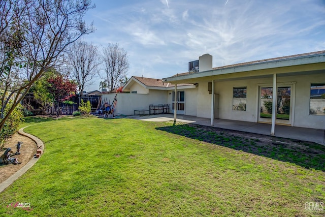 9812 Marilee Ave, Bakersfield, CA 93312 - view of yard with a patio area