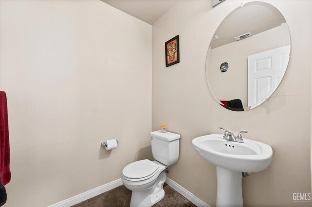 9510 Midnight Creek Way, Bakersfield, CA 93311 - bathroom with toilet and baseboards