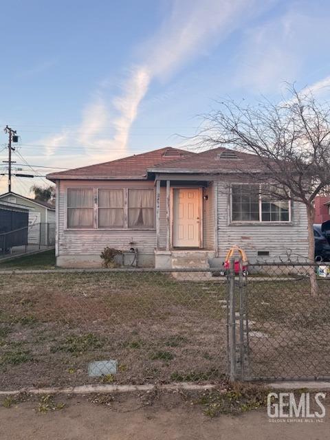 2414 Kentucky St, Bakersfield, CA 93306 - photo 2