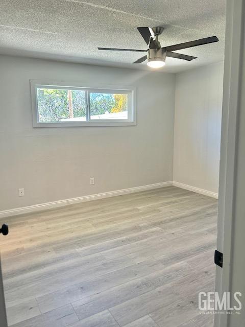4871 Birdie Ln, Bakersfield, CA 93308 - photo 14