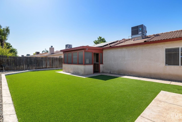5414 Tyner Ln, Bakersfield, CA 93307 - view of yard with cooling unit and a sunroom