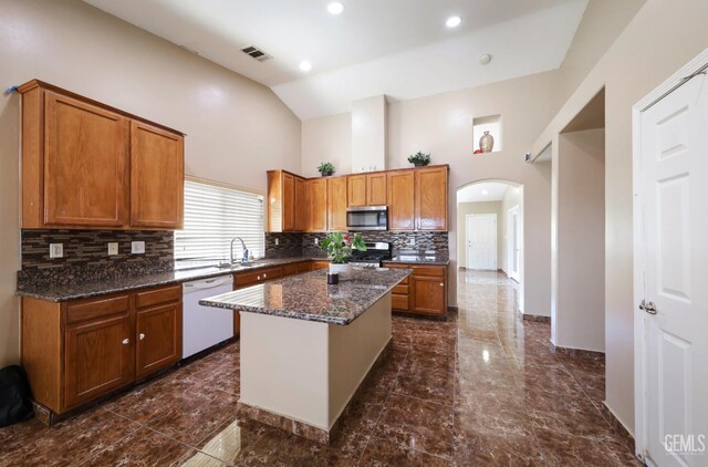 4918 Barley Ct, Bakersfield, CA 93313 - photo 10