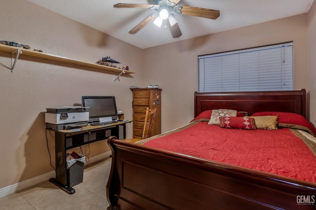 bedroom featuring ceiling fan