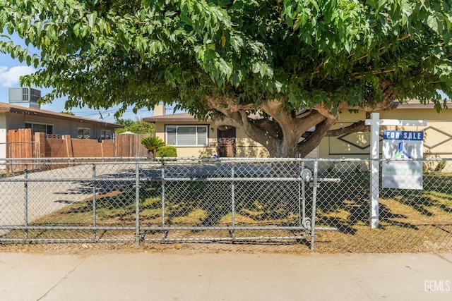 3808 Monitor St, Bakersfield, CA 93304 - photo 2