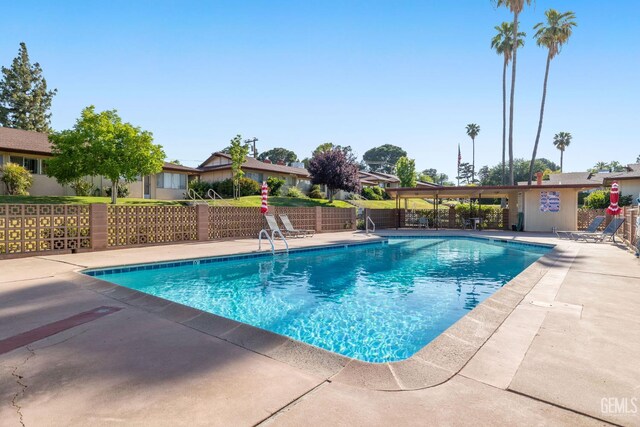2848 Summit Cir, Bakersfield, CA 93306 - community pool featuring a patio area