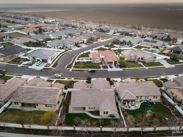 2624 Oakley St, Bakersfield, CA 93311 - aerial view of property and surrounding area featuring nearby suburban area