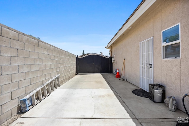 3404 Medallion Rose Ave, Bakersfield, CA 93313 - view of patio with a gate