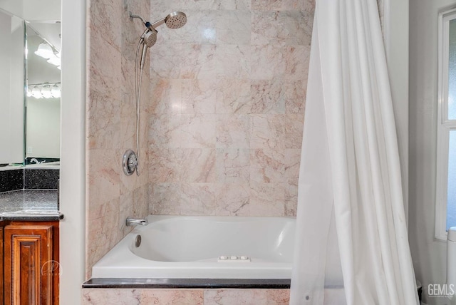 9446 E Kern River Ave, Bakersfield, CA 93308 - full bathroom featuring shower / tub combo with curtain
