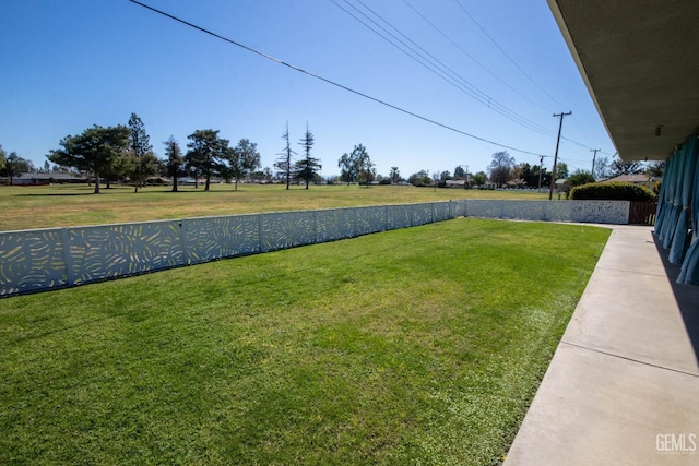 view of yard featuring fence