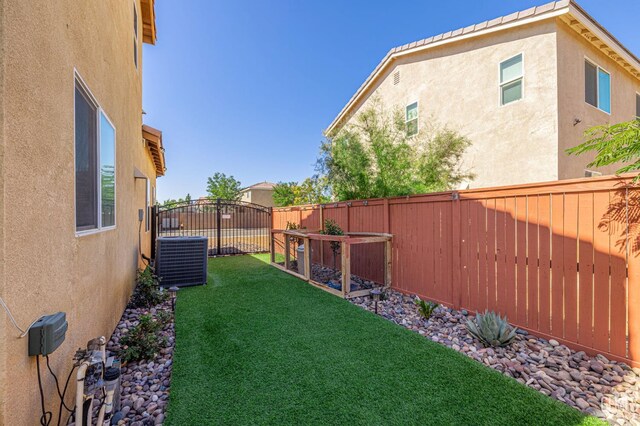 3647 Monument Hills Ave, Rosamond, CA 93560 - view of fenced backyard