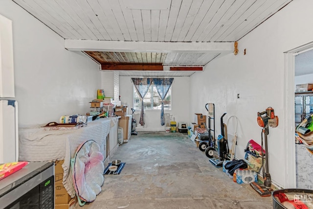 garage featuring wood ceiling and wine cooler