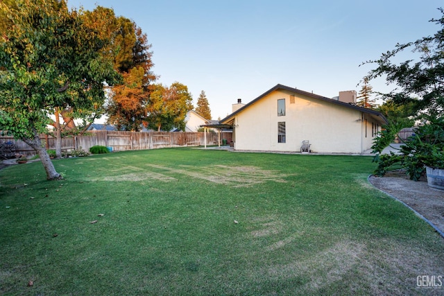 9604 Lea Oak Rd, Bakersfield, CA 93311 - view of yard