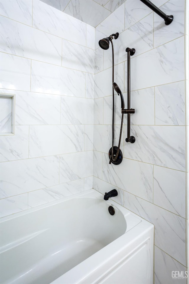 9604 Lea Oak Rd, Bakersfield, CA 93311 - bathroom featuring shower / tub combination