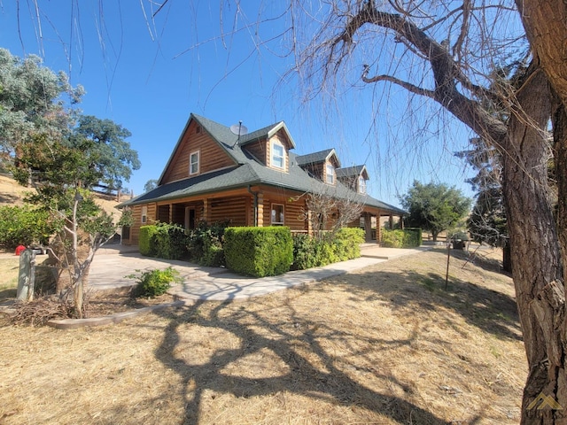 view of side of home