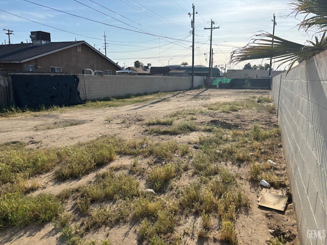 800 Wallace St, Bakersfield, CA 93307 - photo 2