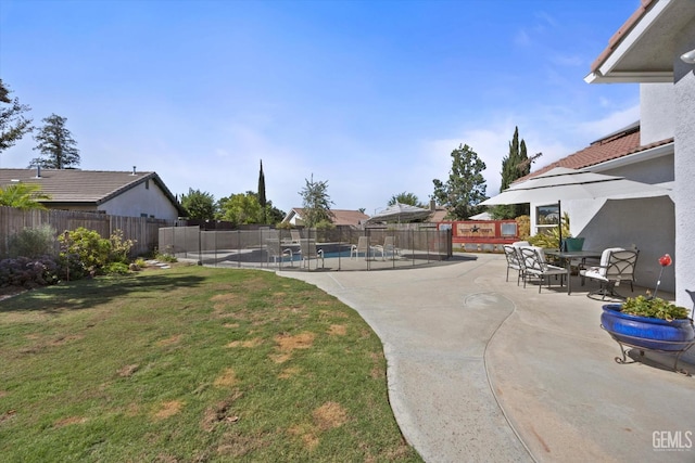 4504 Polo Club Dr, Bakersfield, CA 93312 - view of yard featuring a community pool and a patio