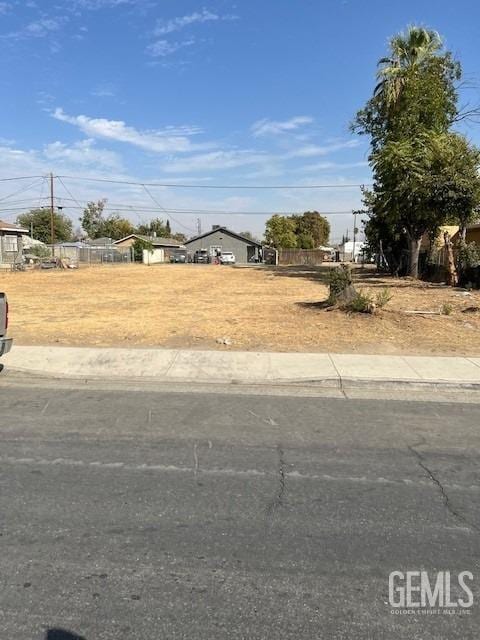 315 S Owens St, Bakersfield CA, 93307 land for sale