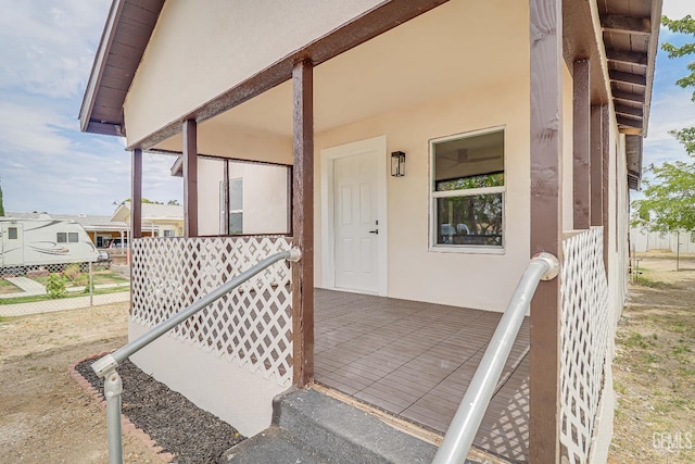 710 Fillmore St, Taft, CA 93268 - doorway to property with stucco siding