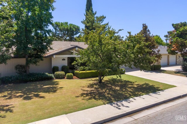 600 Jamaica Way, Bakersfield, CA 93309 - photo 2
