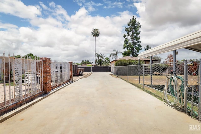 6513 Desmond Ct, Bakersfield, CA 93308 - view of concrete surface