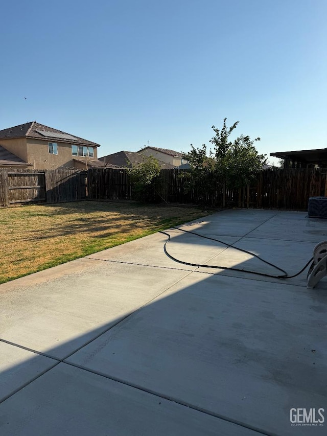 5017 Clear Crystal Dr, Bakersfield, CA 93313 - photo 8