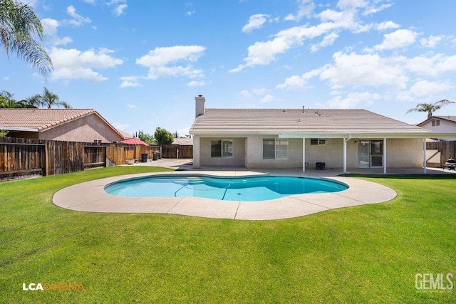 5605 Meadow Valley Ct, Bakersfield, CA 93312 - view of pool with a patio area