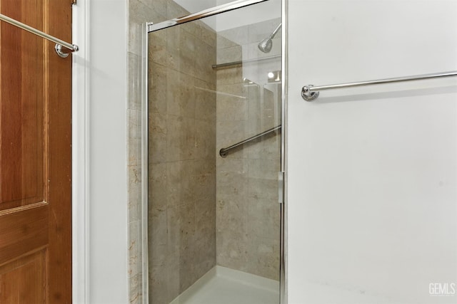 700 Mulberry St, Tehachapi, CA 93561 - full bath with a stall shower