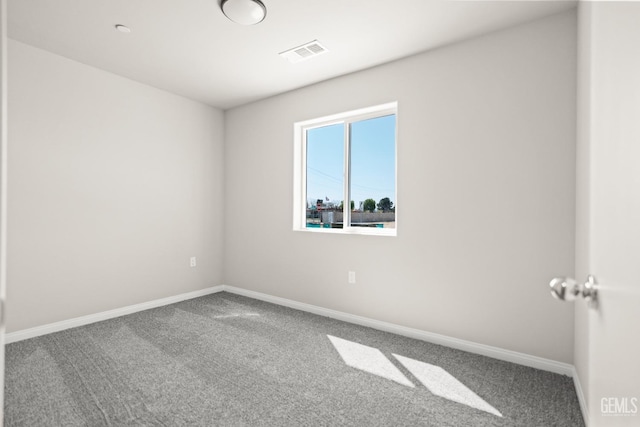 707 Poinsettia St, Bakersfield, CA 93307 - spare room featuring carpet and baseboards