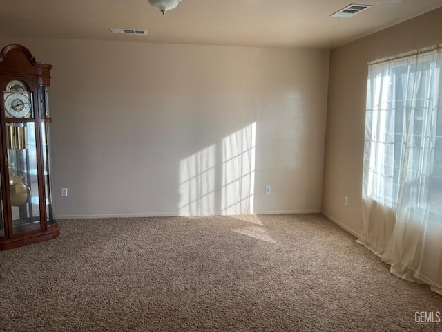 view of carpeted spare room