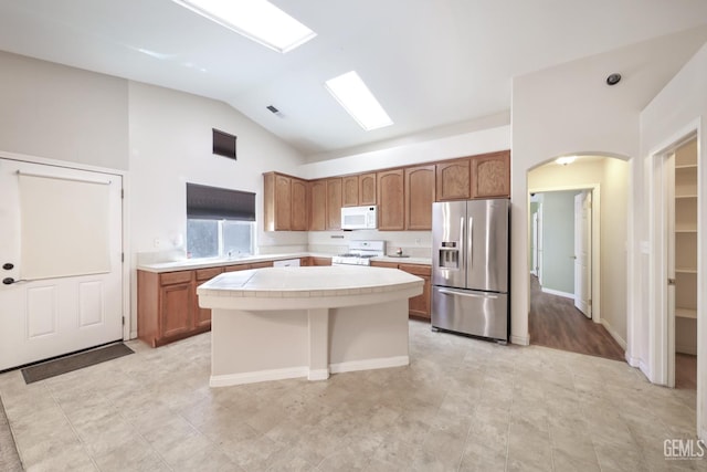 11711 Stratosphere Ave, Bakersfield, CA 93312 - photo 9