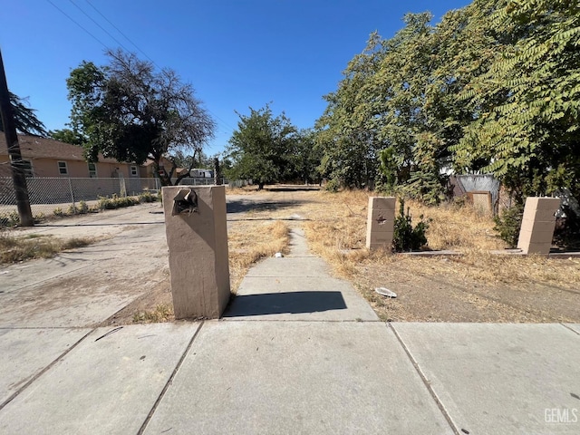 1709 Monterey St, Bakersfield CA, 93307 land for sale