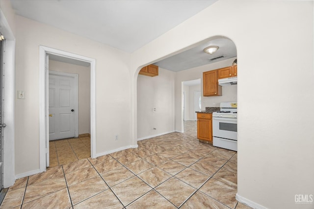 621 Columbus St, Bakersfield, CA 93305 - photo 13