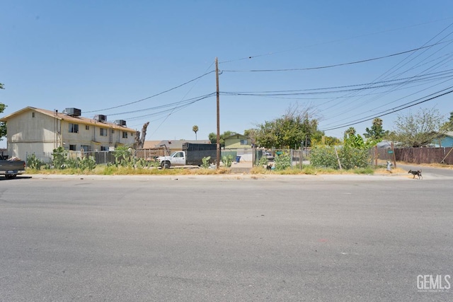 1528 Kentucky St, Bakersfield, CA 93305 - photo 7