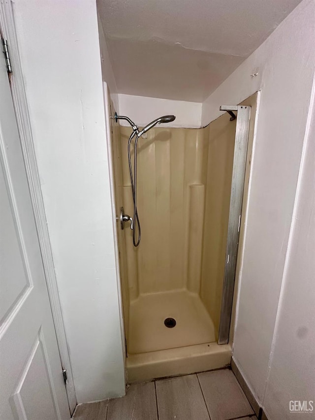 bathroom with walk in shower