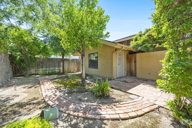 9408 Wandering Oak Dr, Bakersfield, CA 93311 - view of patio / terrace