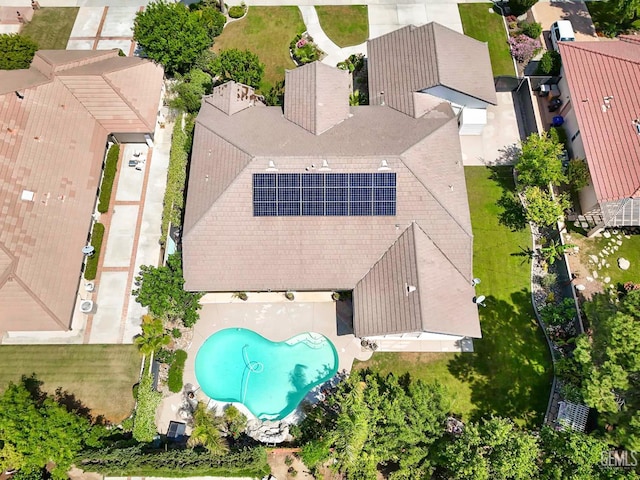 10505 Finchley Dr, Bakersfield, CA 93311 - aerial view of a pool area