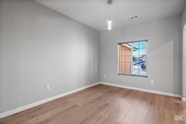 6522 Bangor Pl, Bakersfield, CA 93313 - spare room featuring light wood-style floors and baseboards