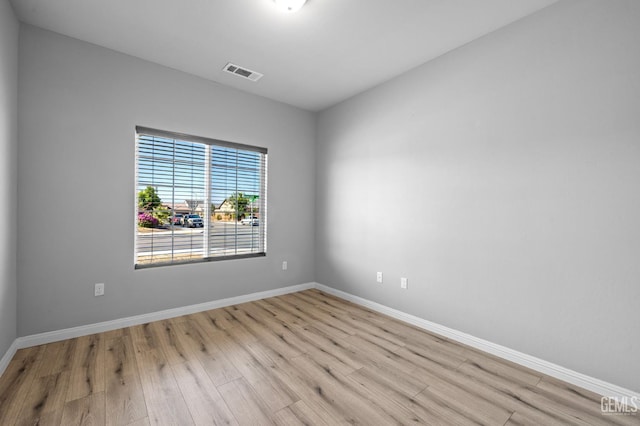 6522 Bangor Pl, Bakersfield, CA 93313 - unfurnished room with wood finished floors