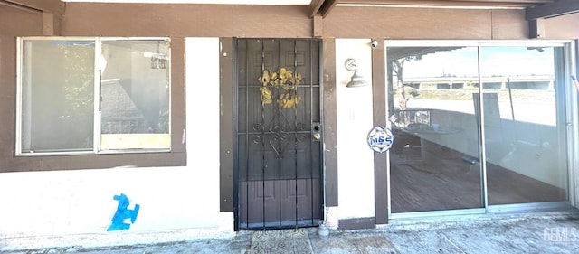 3333 El Encanto Ct Unit 48, Bakersfield, CA 93301 - property entrance featuring stucco siding