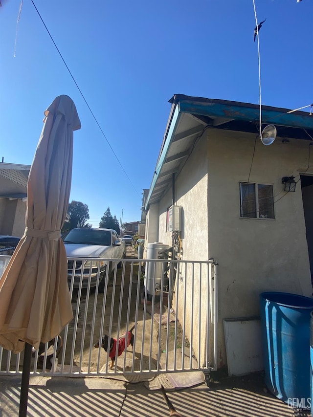 706 L St, Bakersfield, CA 93304 - view of property exterior with stucco siding